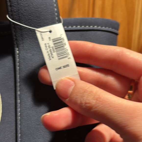 ‼️GAP x DOEN bag‼️ - Picture 3 of 8